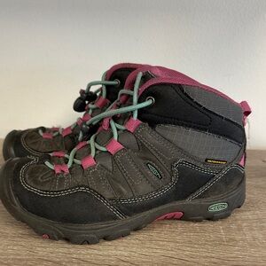 Keen Pagoda Waterproof Hiking Camping Boot 13